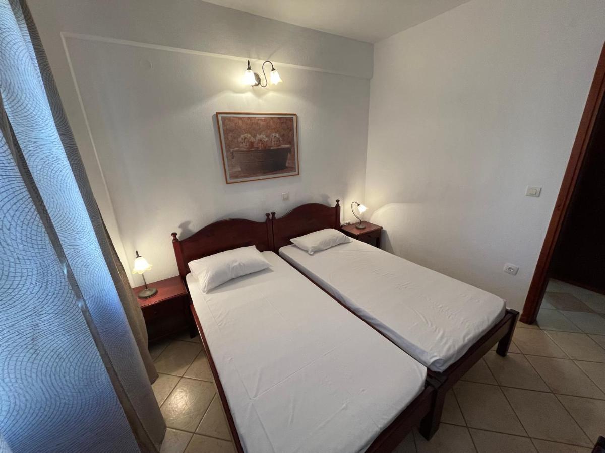 Galazia Akti Seaside Apartments 尼基季 外观 照片