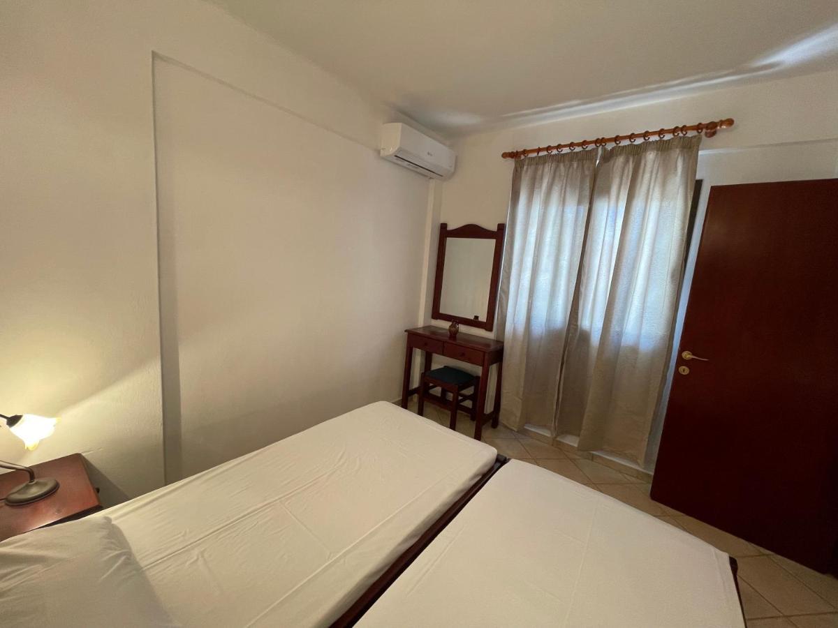 Galazia Akti Seaside Apartments 尼基季 外观 照片