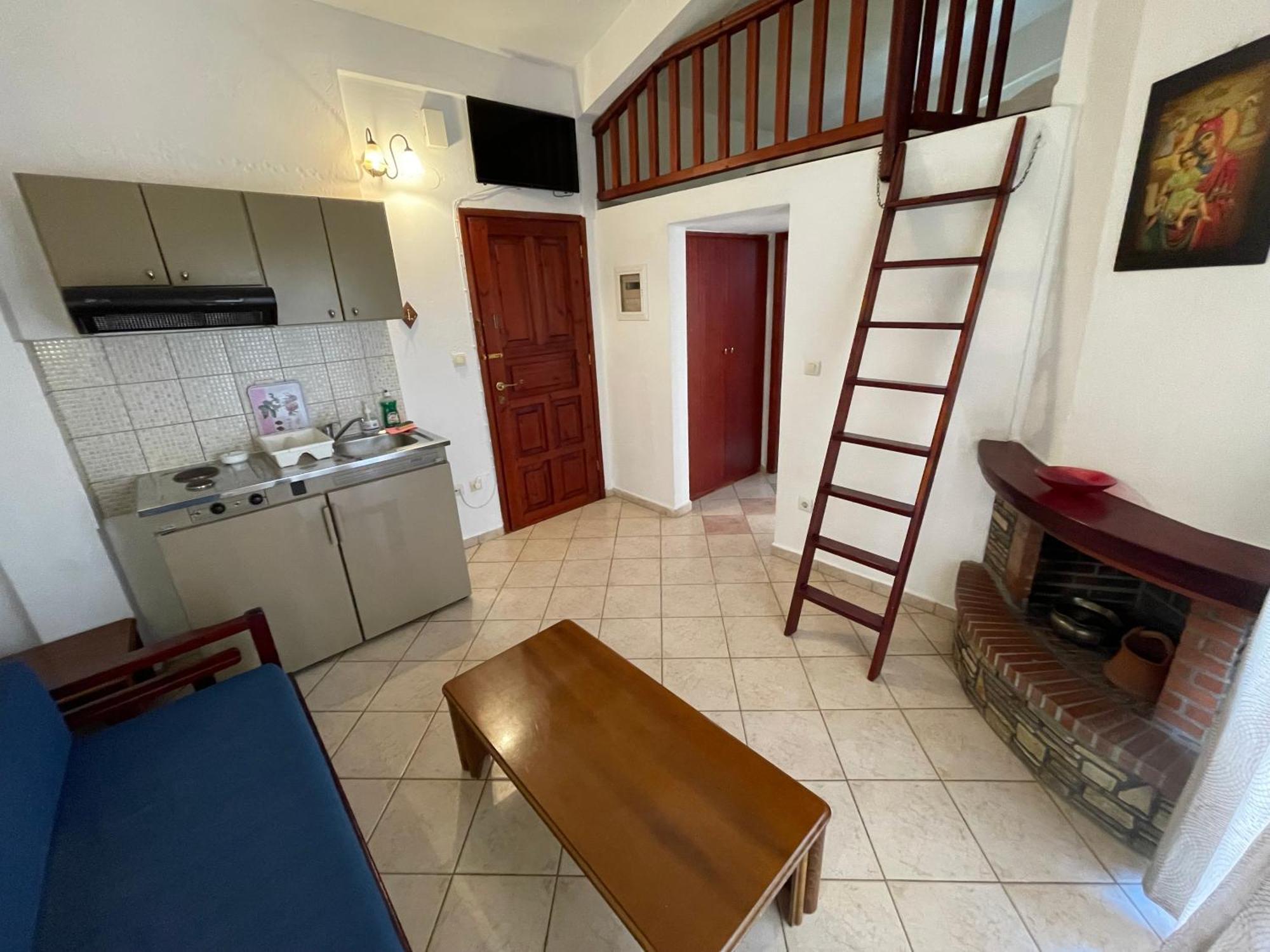 Galazia Akti Seaside Apartments 尼基季 客房 照片