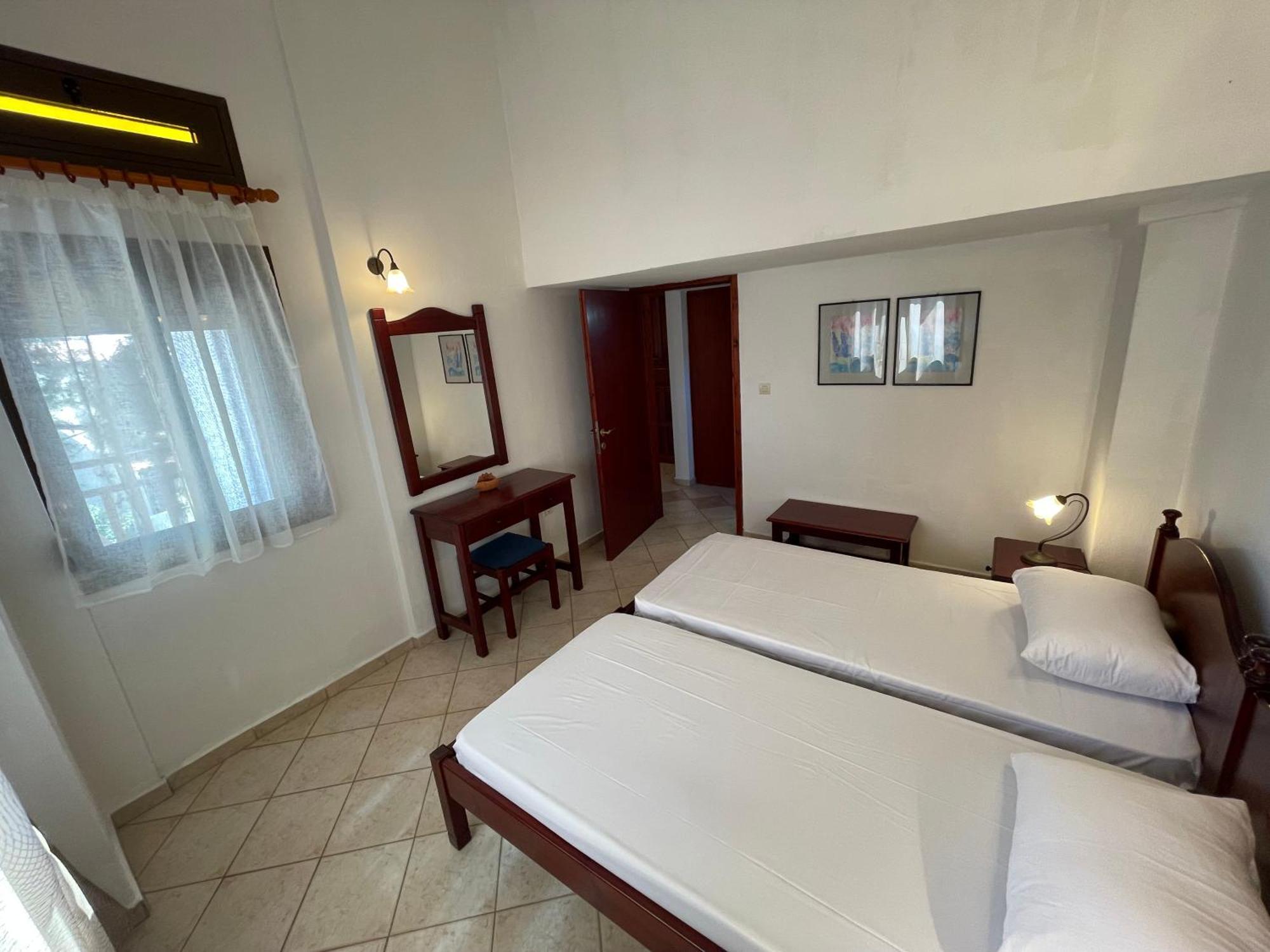 Galazia Akti Seaside Apartments 尼基季 客房 照片