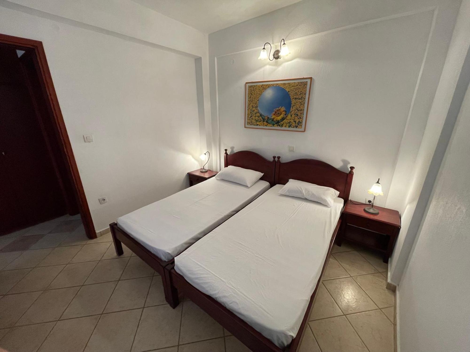 Galazia Akti Seaside Apartments 尼基季 客房 照片